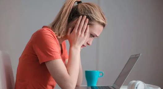 谢邀,人在知乎,企业营销引流百万