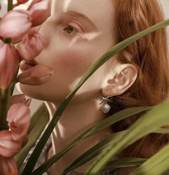 逆袭施华洛世奇,小众低价的她冲到类目第一 7.webp 6 逆袭施华洛世奇,小众低价的她冲到类目第一