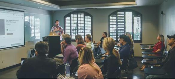 掌握这两个要点,(广西红客软件开发),助你在快手不变引流获客