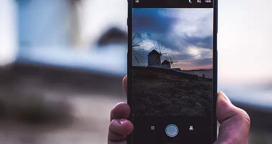 @大能4个月吸粉近800万,(红客AI软件),小众垂类账号该如何破圈?