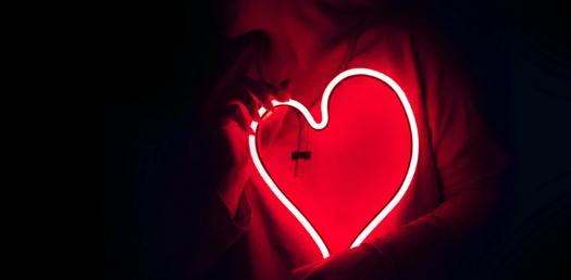 一只七夕蛤蟆,一天赚了10万