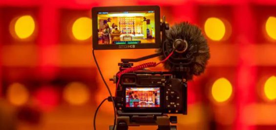 快手电商直播运营方法论:3大案例拆解STAGE模型